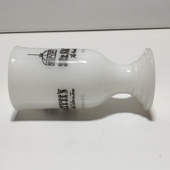 Mr. Smith's the friendliest saloon in town Washington DC footed milk glass mug - Picture 7 of 9